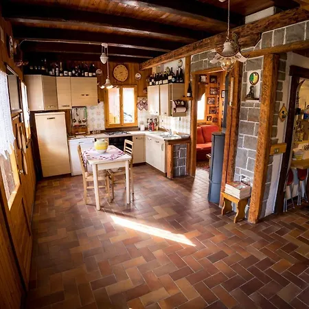 Chalet Relax Tra Le Vigne * Forni di Sotto